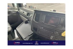 2020 Scania R410 4×2 Gas truck for sale.